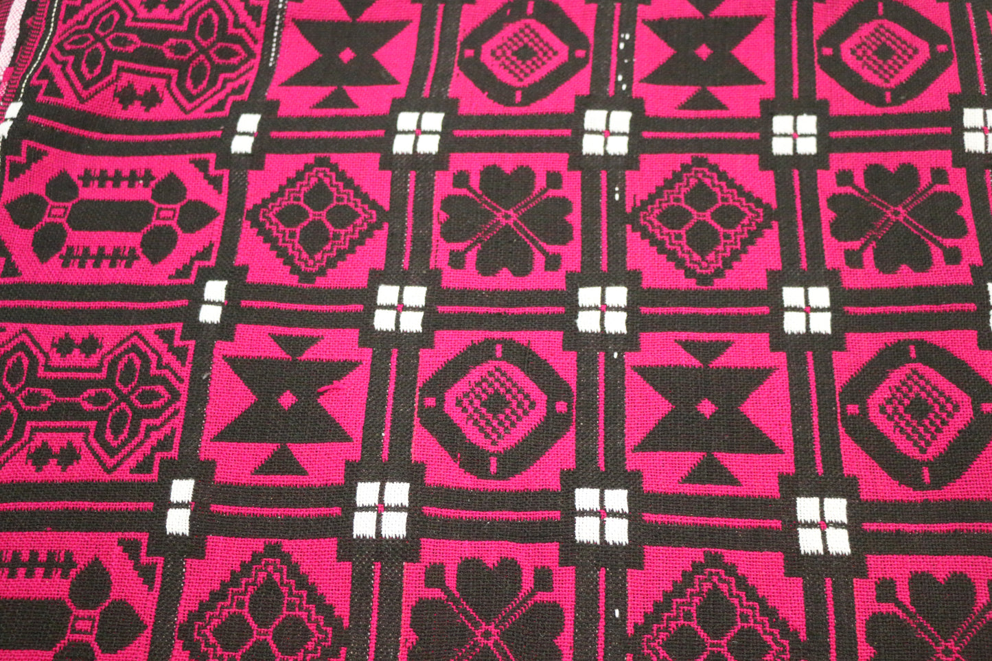 Magenta handwoven khes with geometric black and white motifs – Bistaray