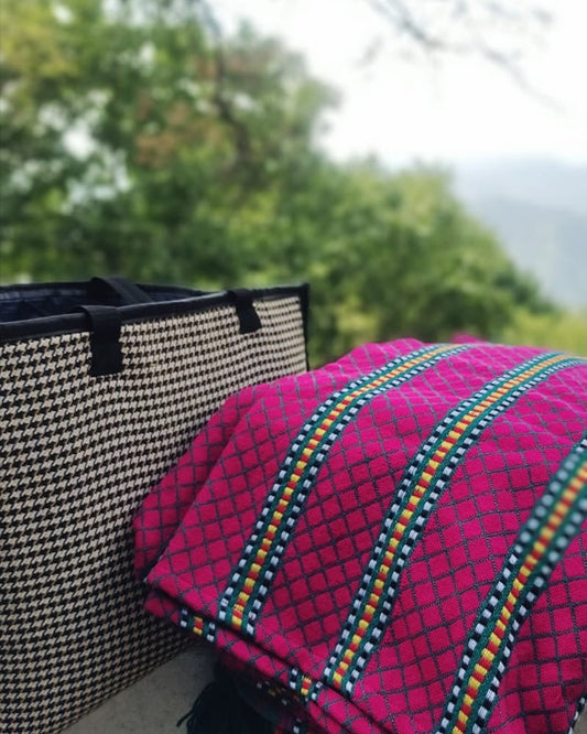 Pink & Teal lightweight Woollen Khes