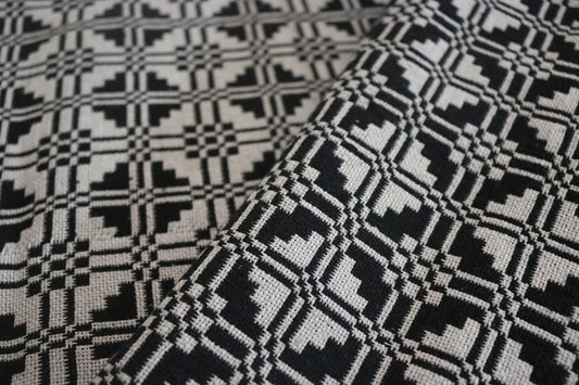 Black & White Cotton Majnu Khes