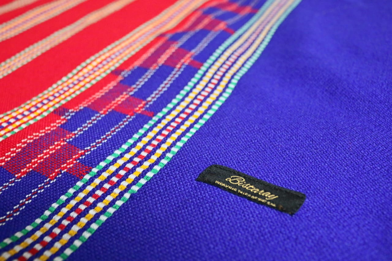 Red & Blue Woollen Khes