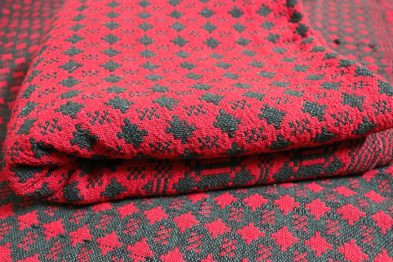 Red Majnu Khes