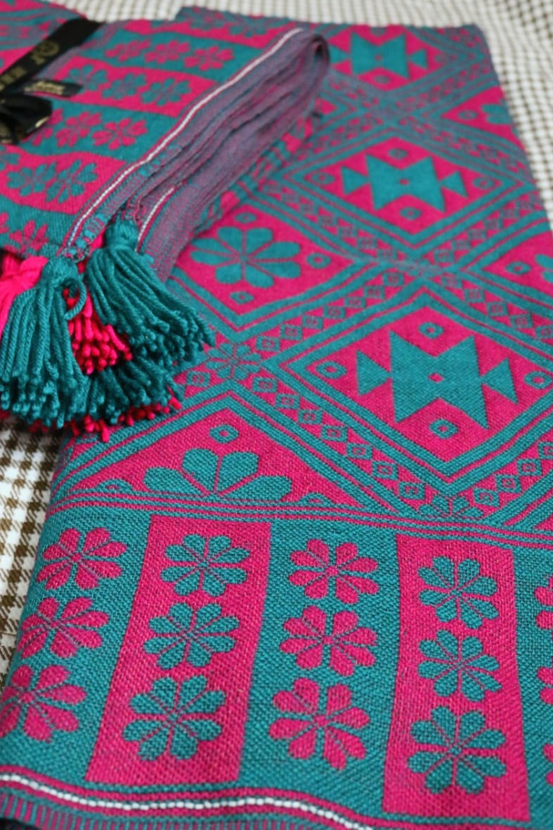 Teal & Pink Woollen Khes
