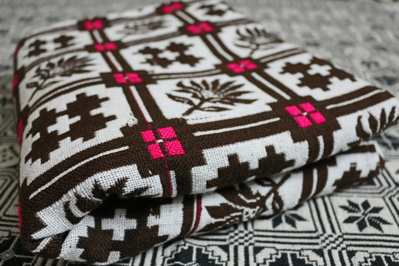 Brown & Pink Woollen Khes