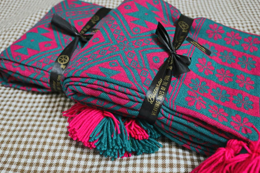 Teal & Pink Woollen Khes