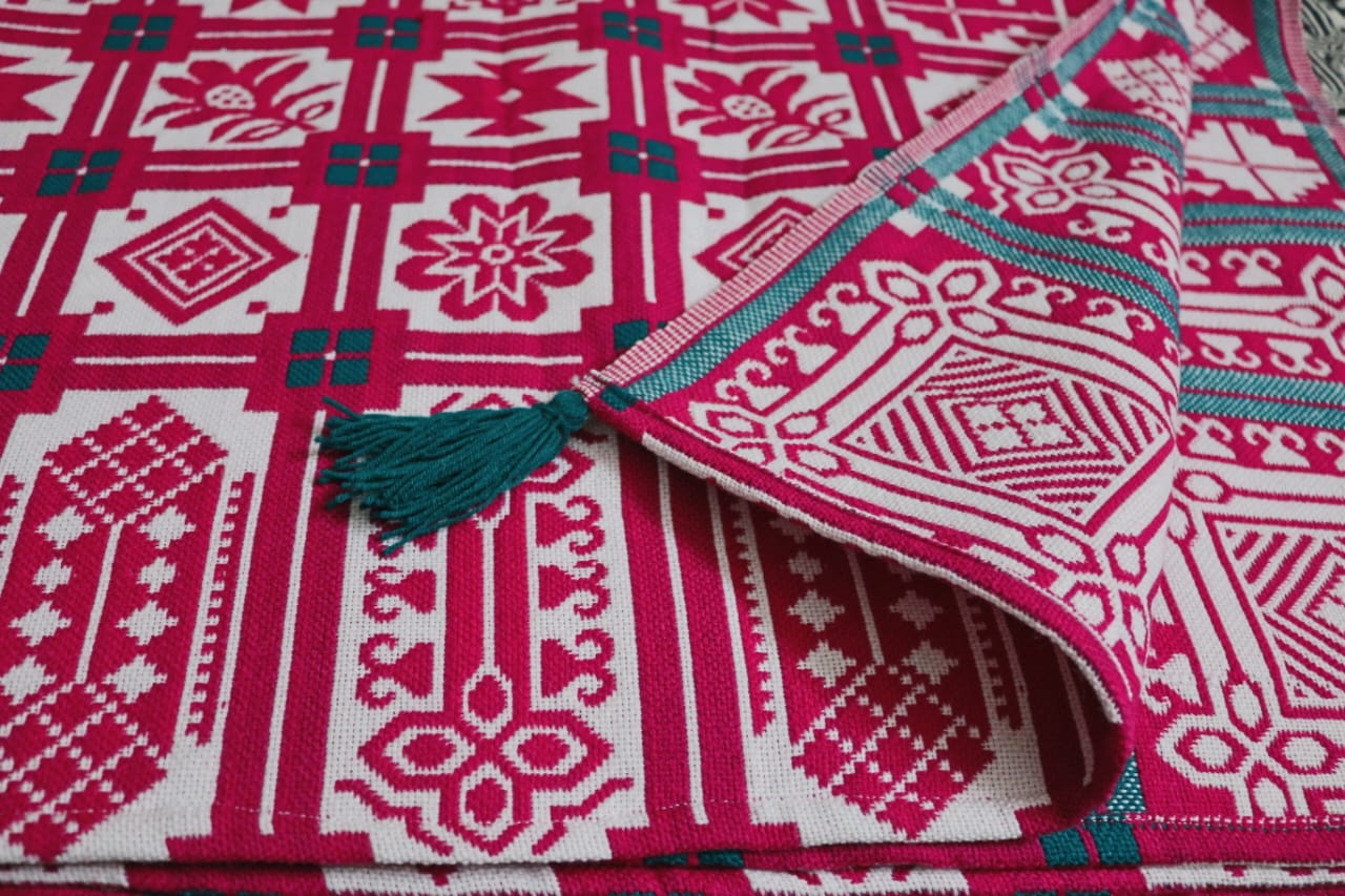 Teal & Pink Woollen Khes