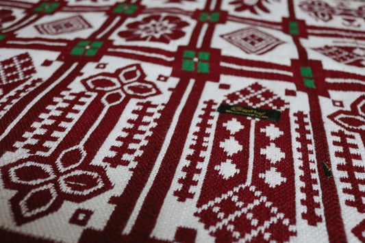 Maroon & Green Woollen Khes