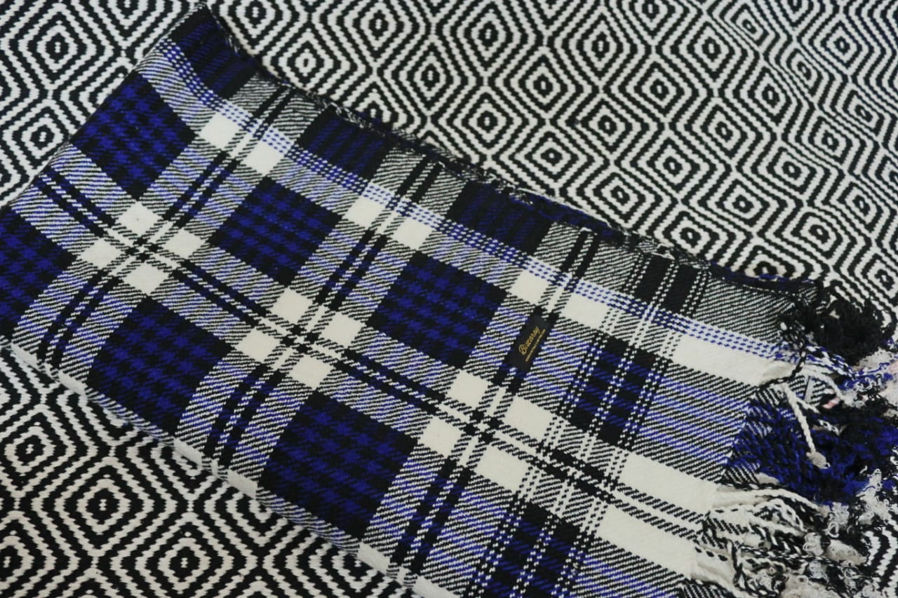 Blue & White Tartan Plaid Woollen Khes