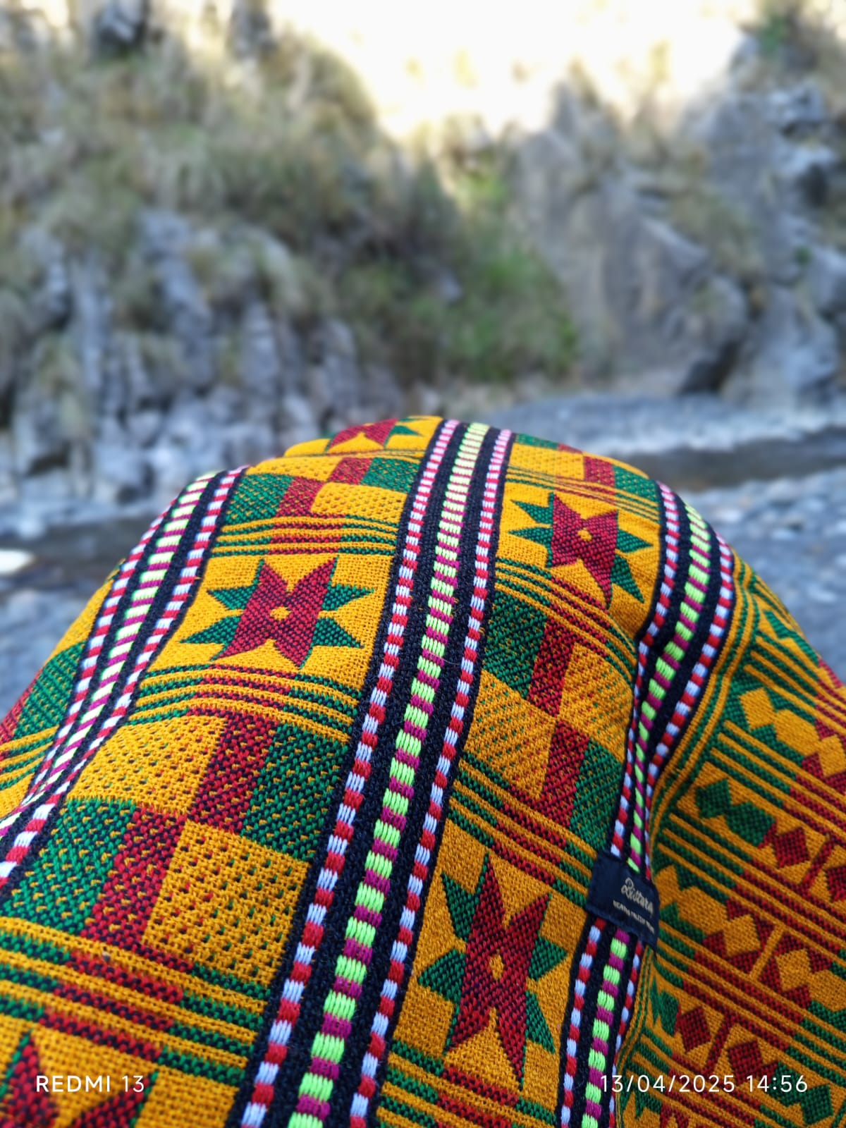 Yellow & Green Woollen Khes