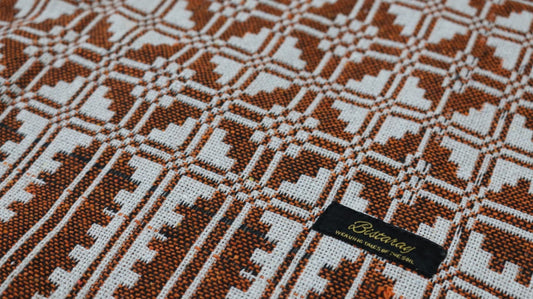 Brown & White Majnu Khes