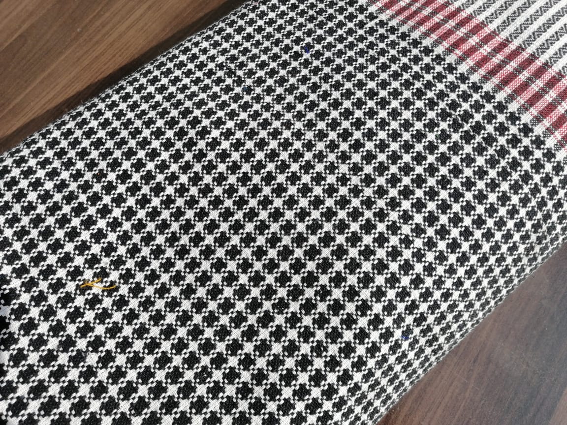 Check cotton khes handwoven by artisans – Bistaray
Traditional handspun cotton khes from Pakistan