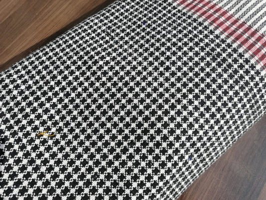 Check cotton khes handwoven by artisans – Bistaray
Traditional handspun cotton khes from Pakistan