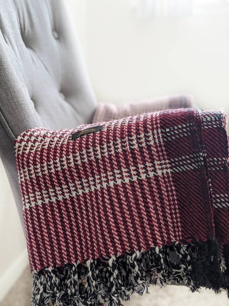 Maroon Woollen khes