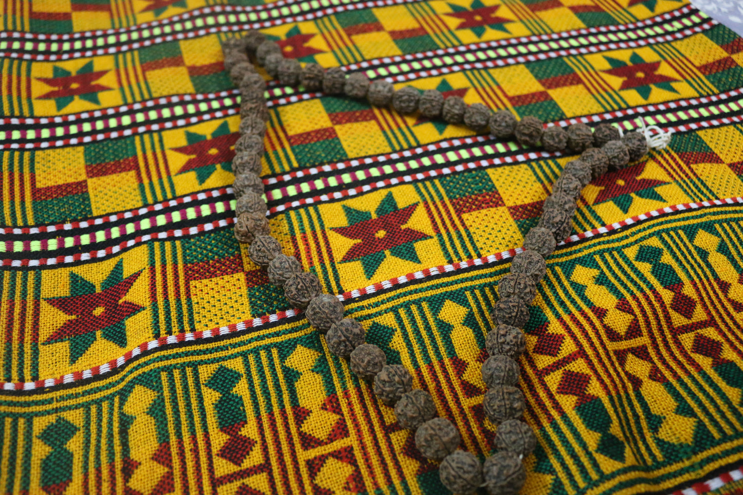 Yellow & Green Woollen Khes