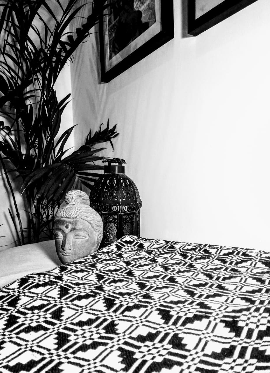 Black & White Cotton Majnu Khes