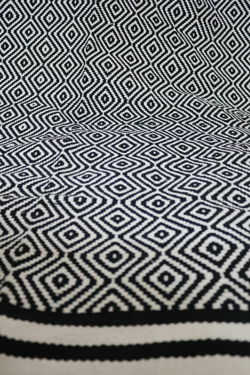 Black & White Dhurrie Rug (Handwoven)