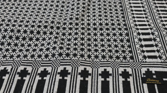 Black & White Majnu Khes