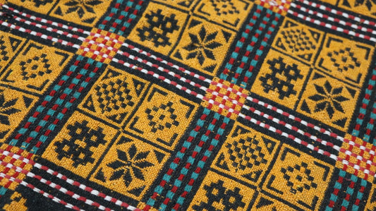 handwoven majnu khes mustard black - Bistaray

traditional majnu khes shawl Pakistan

artisan cotton khes handmade